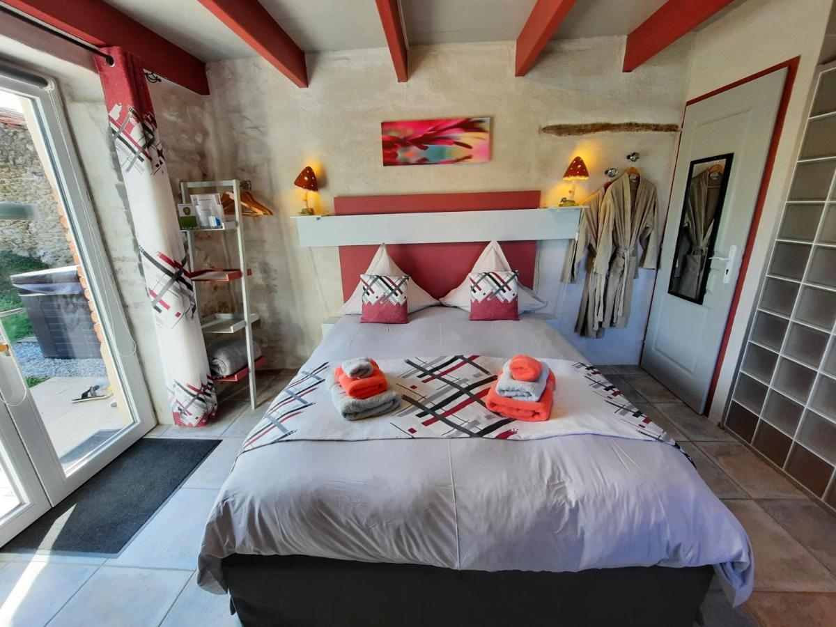 L'Echappee Tremoussante Bed & Breakfast Saint-Barthelemy-de-Vals Ngoại thất bức ảnh